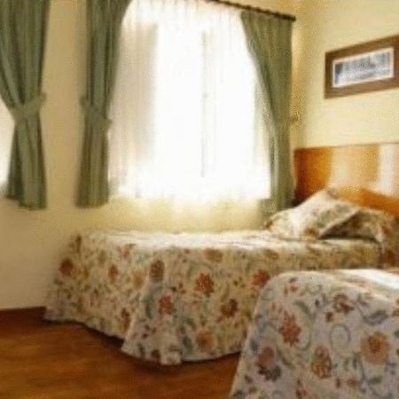 Hotel Roman Castrillón Kültér fotó